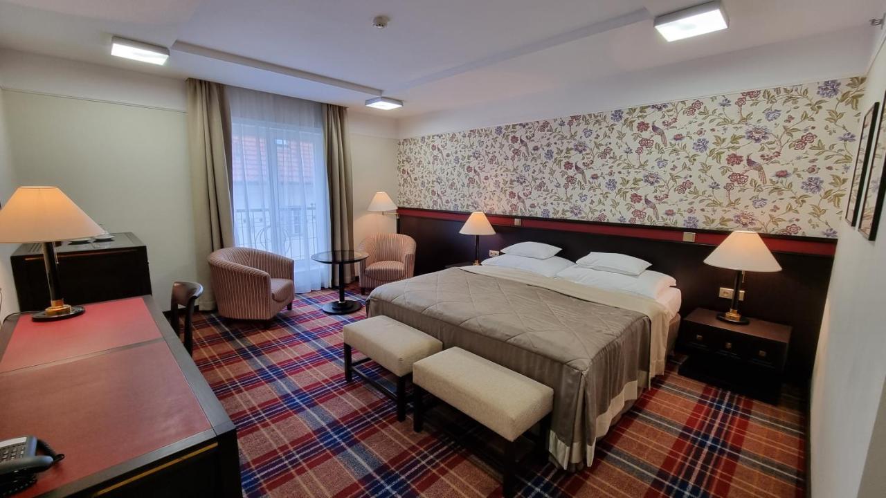 Savoy Отель 4*