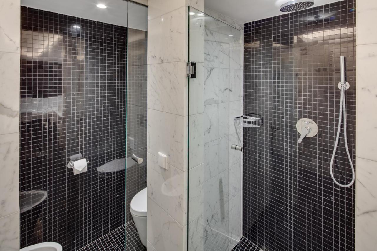Savoy Hotel 4*